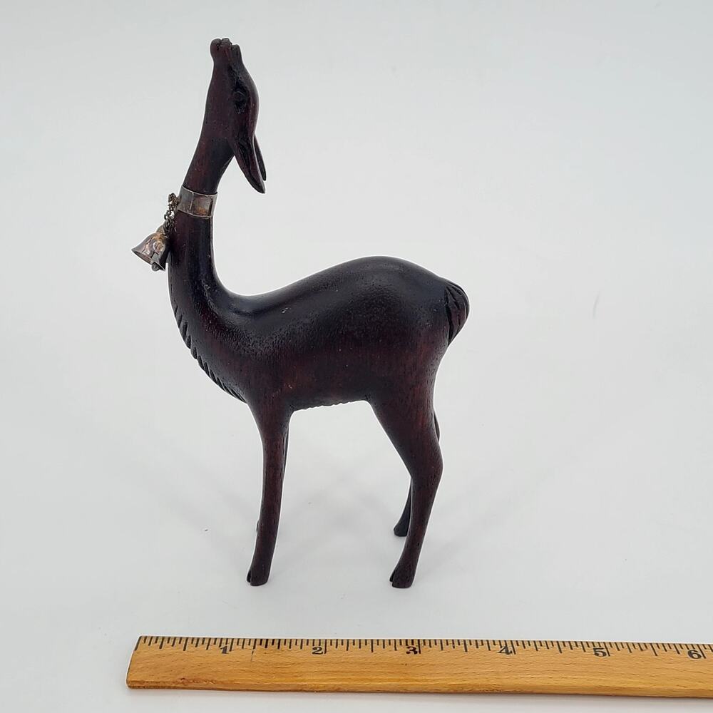 Vintage Wood Hand Carved Llama Alpaca Figurines with Sterling Silver Bells Peru - Picture 4 of 8